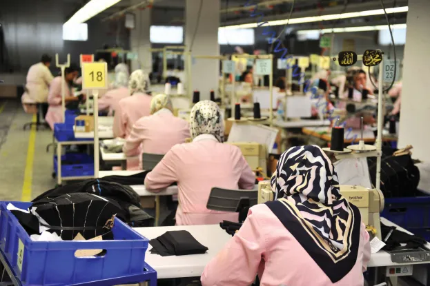 apparel-factory-woman-working