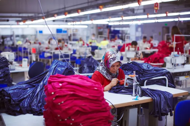 women-sewing-factory