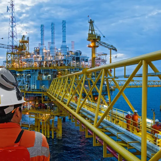 Oil-Gas-in-sea-scaled