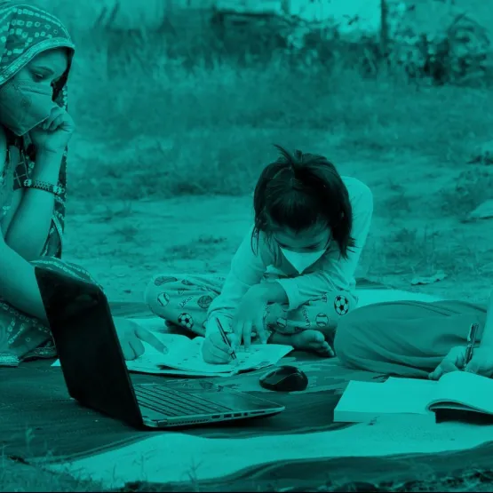 kids_learning_outside_covid19