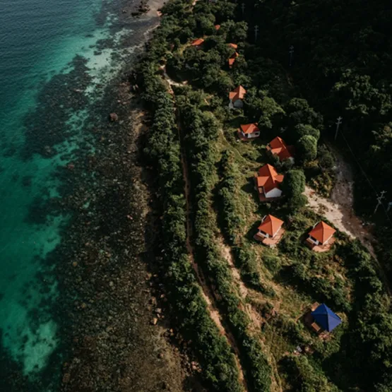 nature-climate_island_houses_scaled