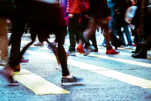 people_walking_street_legs_shoes