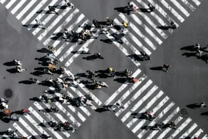 Street-people-walking