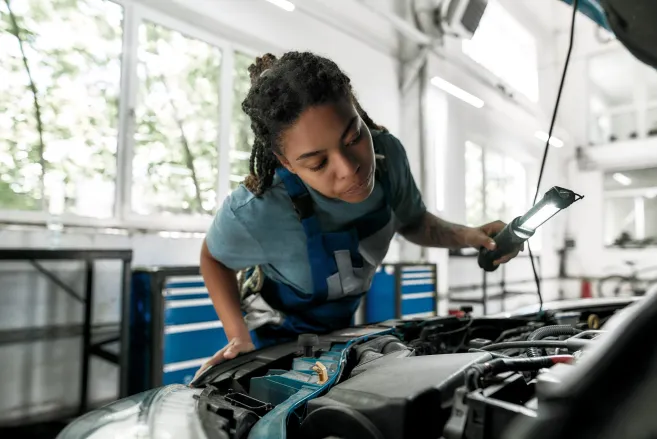 female_mechanic-scaled