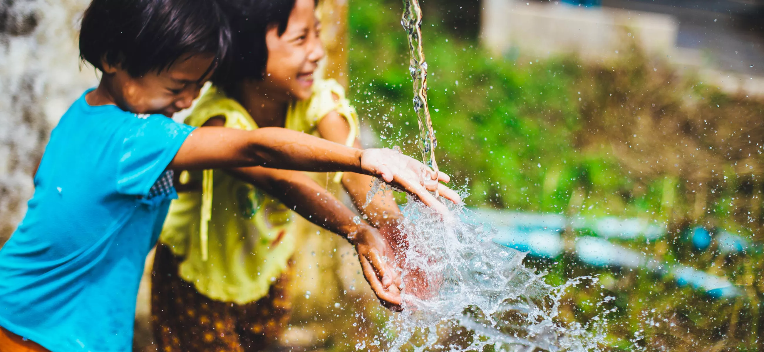 children water splash